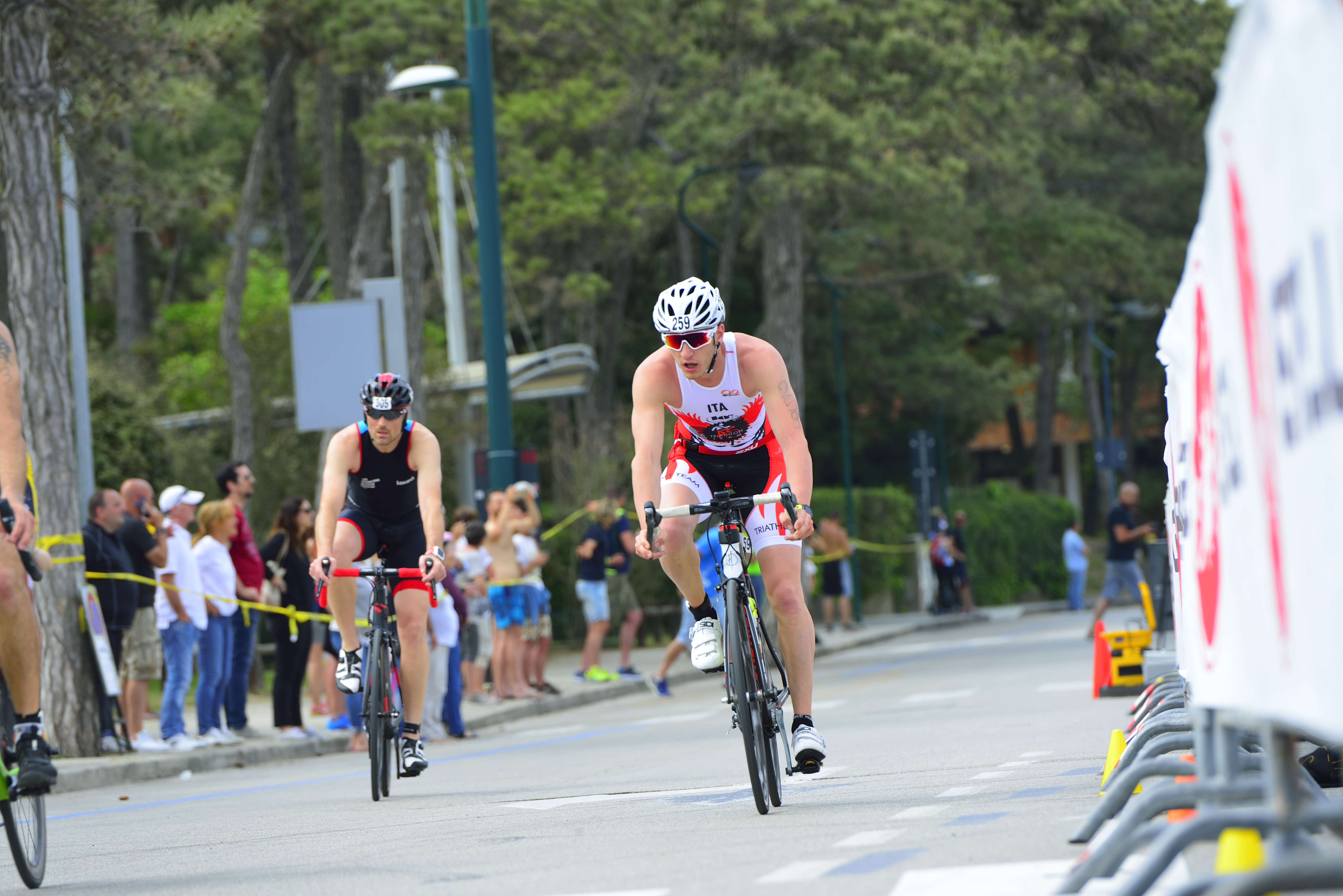 TRITEAM PEZZUTTI A FORZA 19 AL CAMPIONATO REGIONALE FVG TRIATHLON SPRINT DI LIGNANO SABBIADORO!