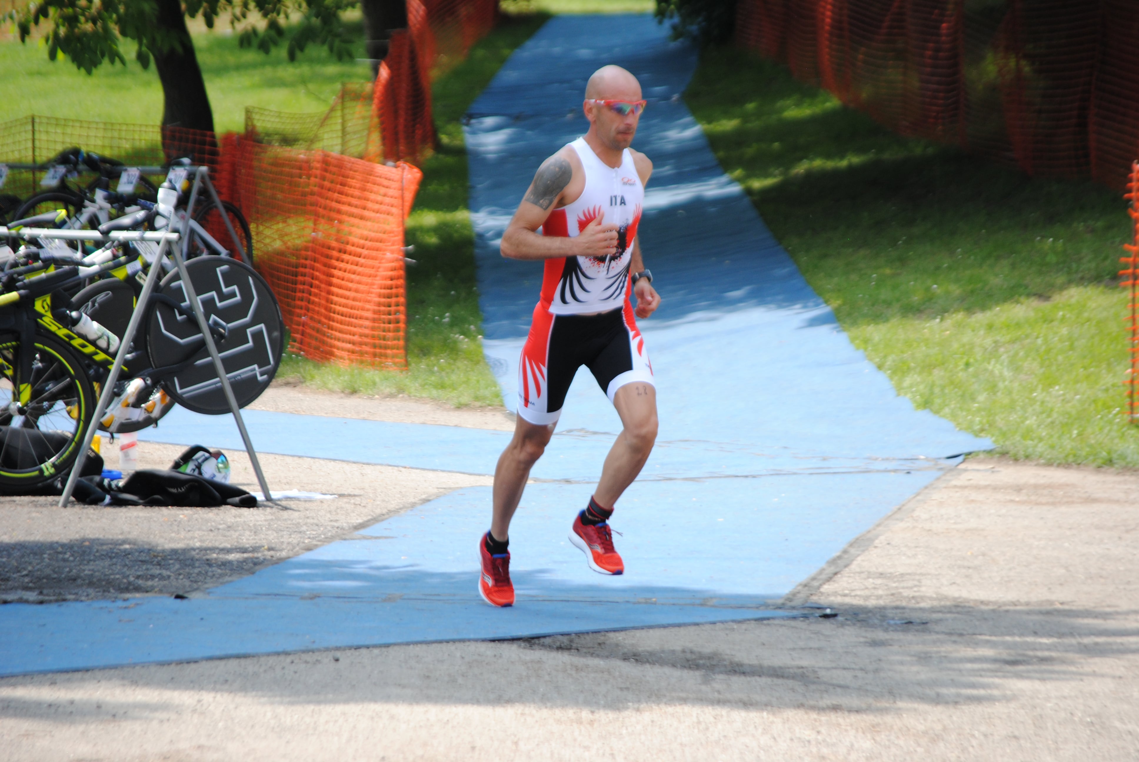 IL TERZETTO DEL TRITEAM PEZZUTTI BOZ-BRUNO-D'ARIA IN GRANDE SPOLVERO ALL'AUSTRIAN 1/2 IRON TRIATHLON