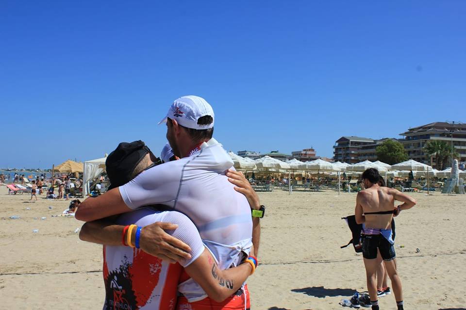 UN INDIMENTICABILE IRONMAN 70.3 DI PESCARA PER IL TRIO DEL TRITEAM PEZZUTTI COMPOSTO DA GIANLUIGI BERTON, IVAN FURLAN E DARIO NADAL