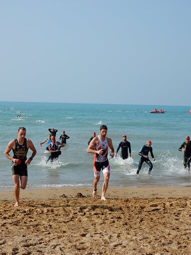 BELLA PROVA DI MARCO BADALI, FRANCESCO GALET, MICHELE MARCHESIN E SIMONE PANTAROTTO AL 1° BIBIONE CROSS TRIATHLON