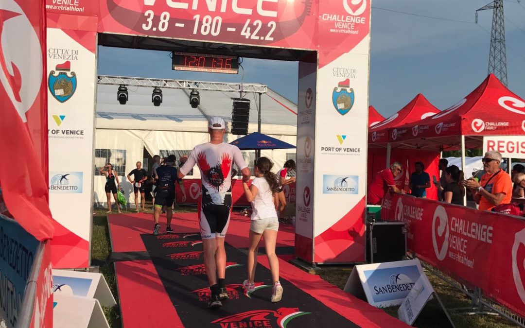 STEFANO SAMBATI E LUCA VETTOREL FINISHER AL CHALLENGE VENICE, IN UNA GIORNATA DA VERI IRONMAN