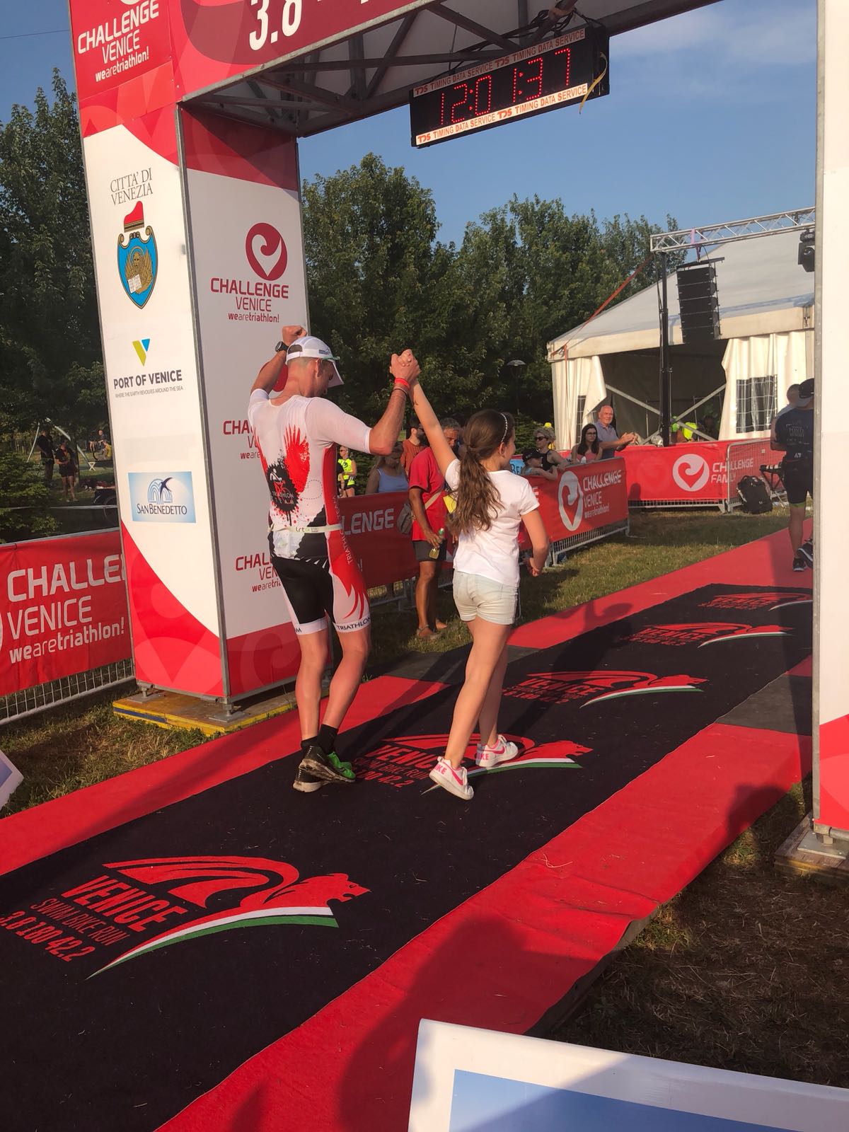 STEFANO SAMBATI E LUCA VETTOREL FINISHER AL CHALLENGE VENICE, IN UNA GIORNATA DA VERI IRONMAN