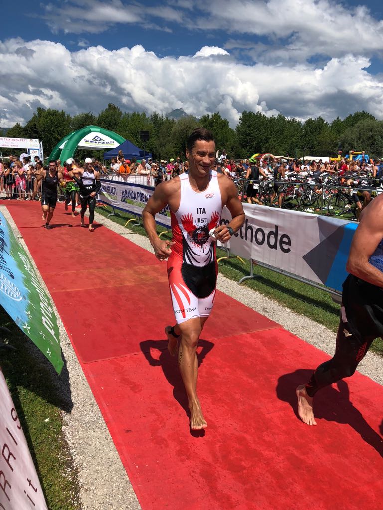 TRIATHLON TEAM PEZZUTTI IN LUCE ALLO SPRINT DI FARRA D'ALPAGO CON OTTO TRIATLETI IN GARA. SUGLI SCUDI ALESSANDRO VITA CON UN OTTIMO 21° POSTO ASSOLUTO