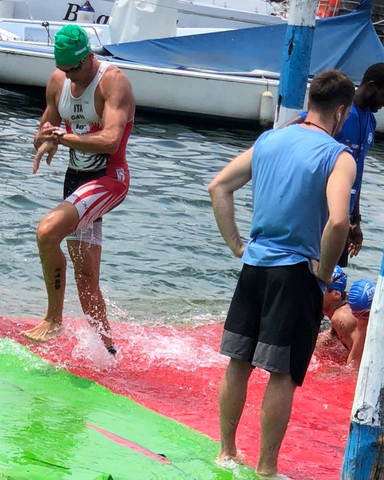 ELISABETTA VILLA CAMPIONESSA ITALIANA DI CATEGORIA AI TRICOLORI DI TRIATHLON OLIMPICO NO DRAFT DI ISEO, QUINTA ASSOLUTA TRA LE DONNE! BENE ANCHE GAVA E VALENTI