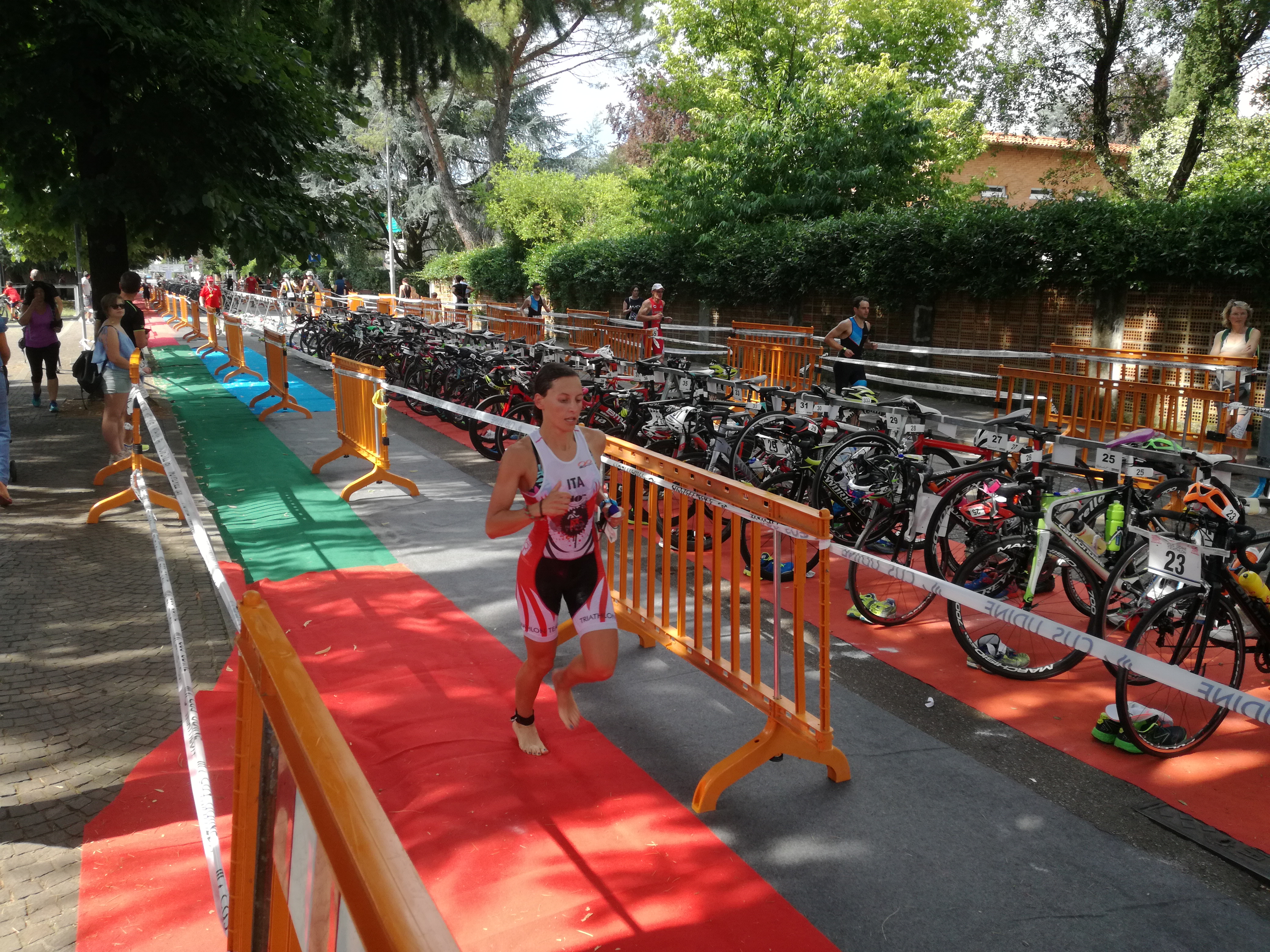 TRIATHLON TEAM PEZZUTTI IN GRANDE SPOLVERO AL "TRIATHLON SPRINT CITTA' DI UDINE": VITA, GAVA, BRUNO E TURCHET SUL PODIO