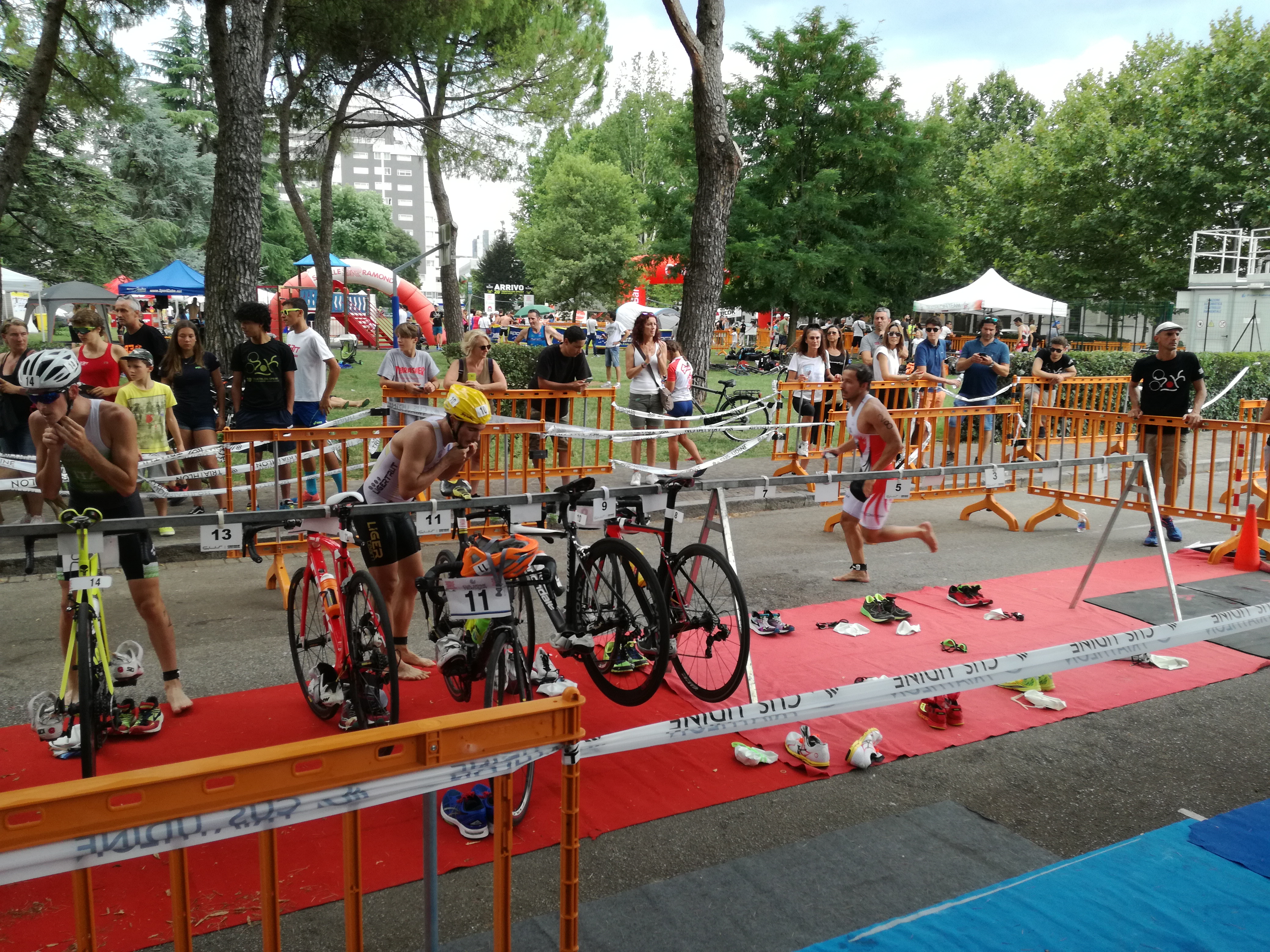 TRIATHLON TEAM PEZZUTTI IN GRANDE SPOLVERO AL "TRIATHLON SPRINT CITTA' DI UDINE": VITA, GAVA, BRUNO E TURCHET SUL PODIO