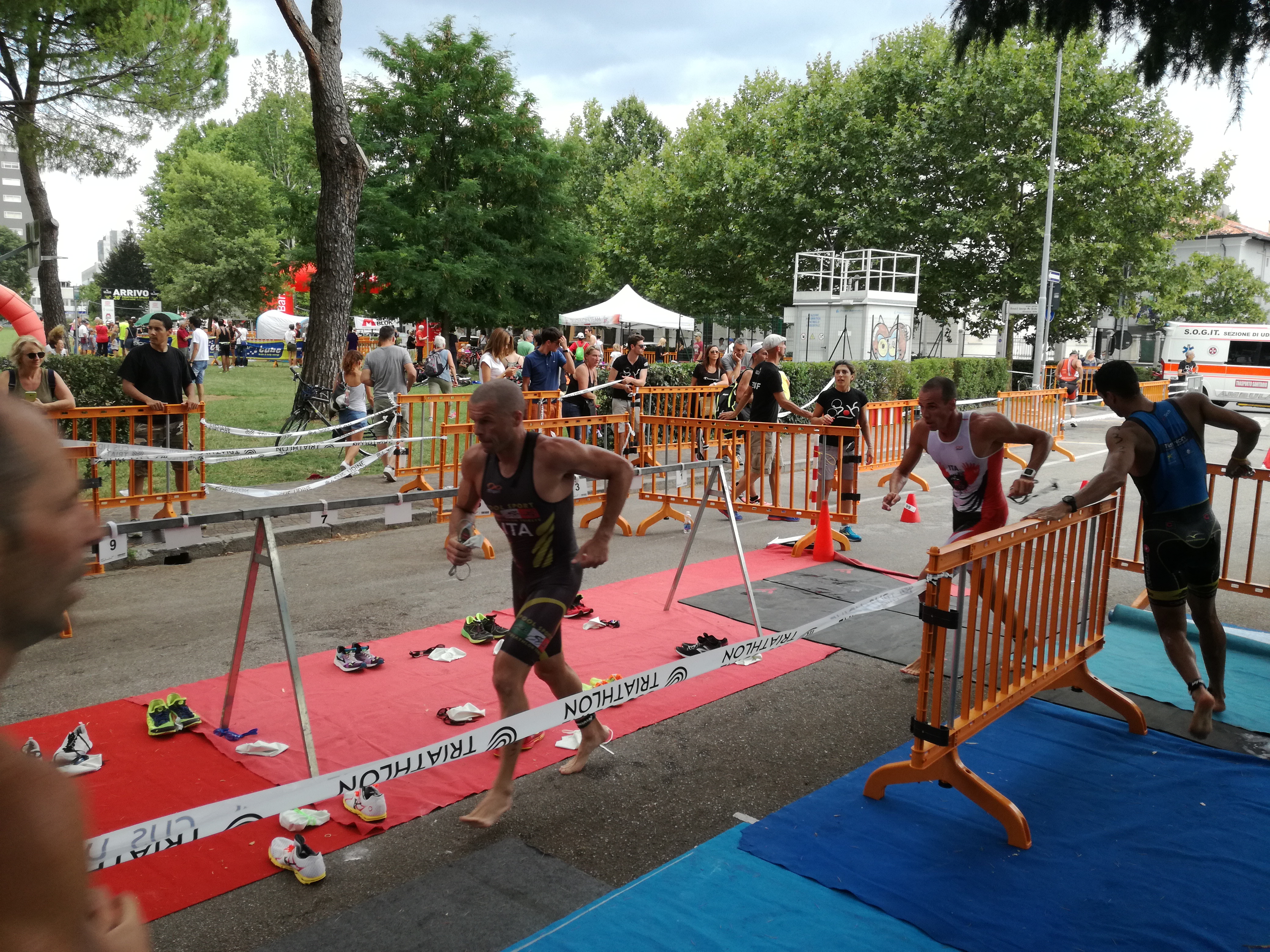 TRIATHLON TEAM PEZZUTTI IN GRANDE SPOLVERO AL "TRIATHLON SPRINT CITTA' DI UDINE": VITA, GAVA, BRUNO E TURCHET SUL PODIO