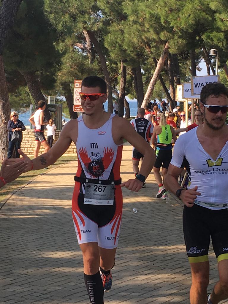 TRITEAM PEZZUTTI A PARENZO CON FURORE! DOMINIO NELLA PROVA A STAFFETTA: PRIMI, TERZI E OTTAVI. BENE ANCHE IN SINGOLO NEL MEZZO IRONMAN