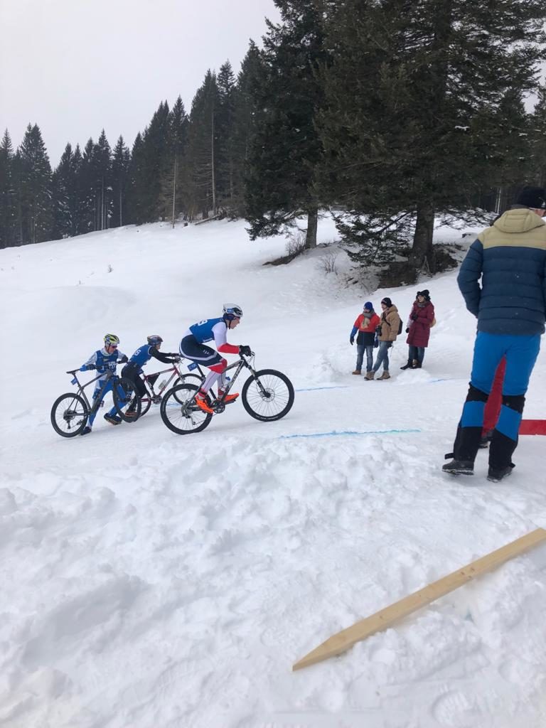 TRITEAM PEZZUTTI OK SULLE NEVI DI ASIAGO: VALERI E FEDRIGO FINISHER AI MONDIALI DI WINTER TRIATHLON