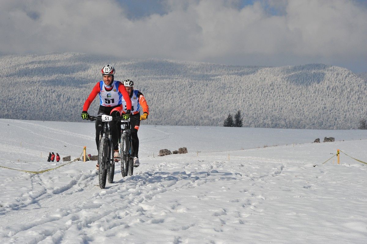 DENIS VALERI E IL DEBUTTANTE PIETRO FEDRIGO DOMENICA 10 FEBBRAIO IN GARA AI MONDIALI DI WINTER TRIATHLON AD ASIAGO!