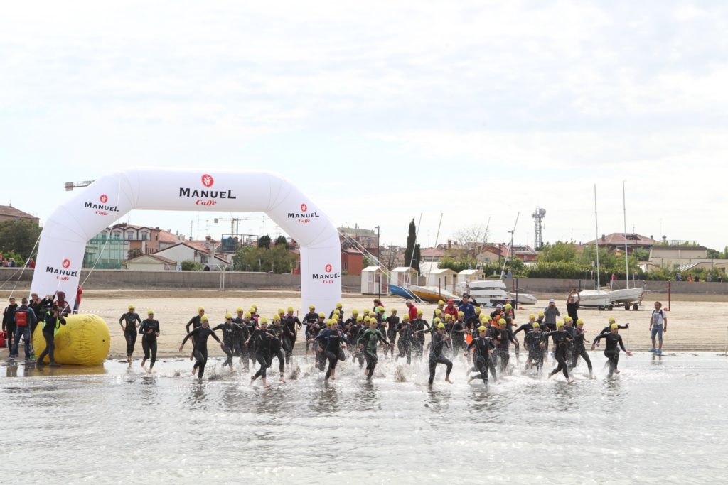 JENNY TELLAN CONQUISTA IL 3° POSTO DI CATEGORIA AL CAMPIONATO ITALIANO DI AQUATHLON, A CAORLE