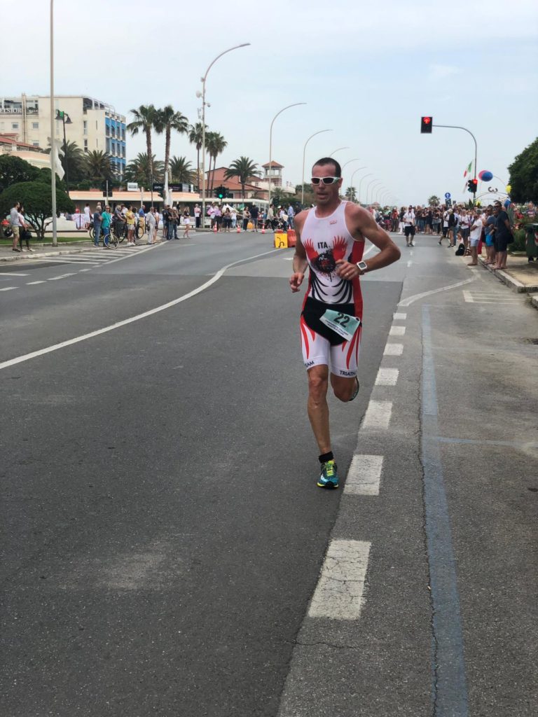 MAURO GAVA SI CONFERMA CAMPIONE ITALIANO DI PARATRIATHLON AI TRICOLORI DI MARINA DI MASSA