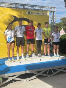 Triathlon di Lignano, TriTeamPordenone protagonista: vittorie, podi e titolo regionale Giovani